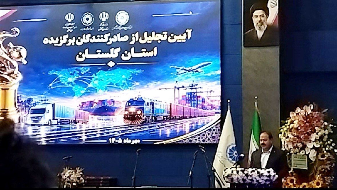 صادرکننده ایرانی همزمان با رقبای خارجی و «موانع داخلی» می‌جنگد